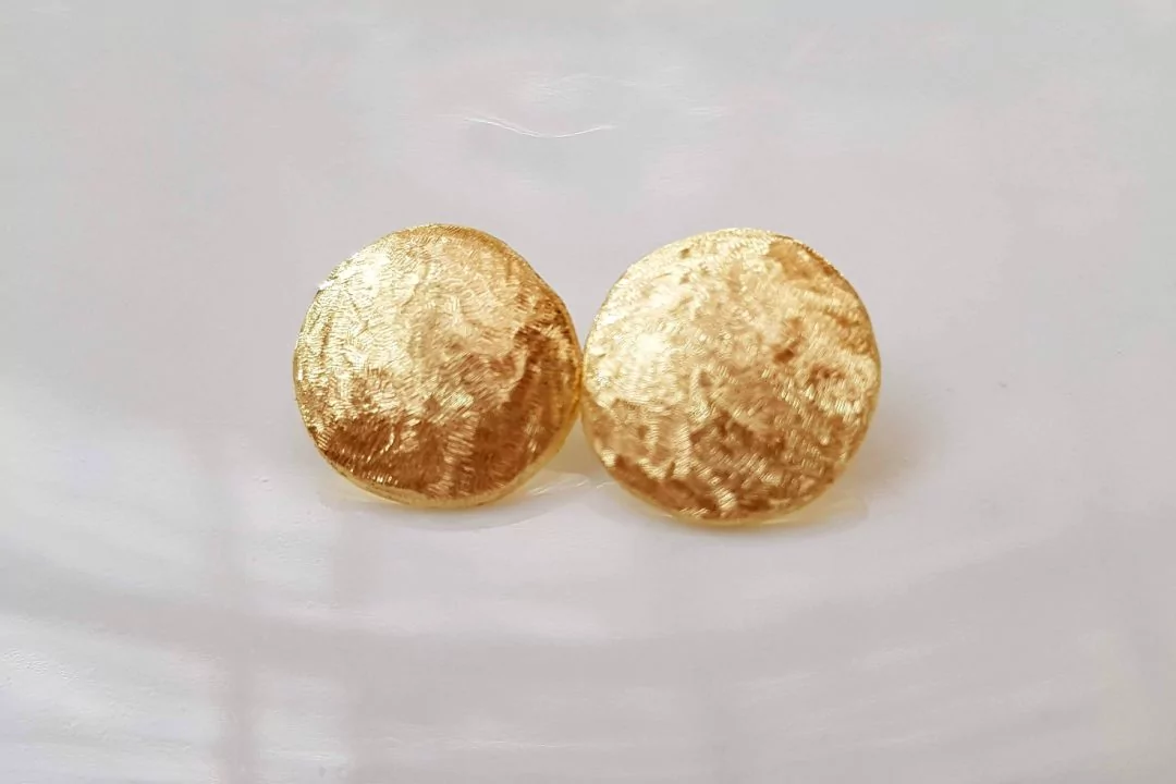 עגילים צמודים סדנאות